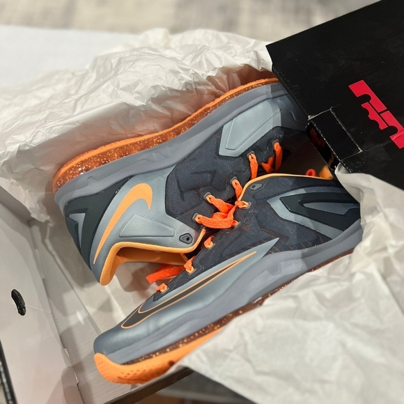 NIKE MAX Lebron XI 11 Low- Men's Size 11 Magnet Grey 642849-002 NIB - Picture 4 of 9